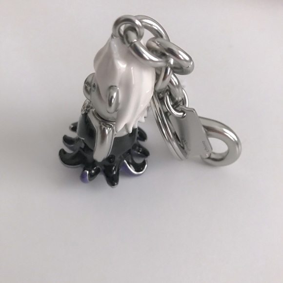 NWT CC346 Coach x Disney Ursula Bear Bag Charm Key Ring Villain - Picture 5 of 5